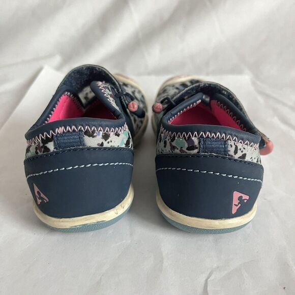 PLAE Kids Sneakers with Navy and Pink Accents - Picture 5 of 7